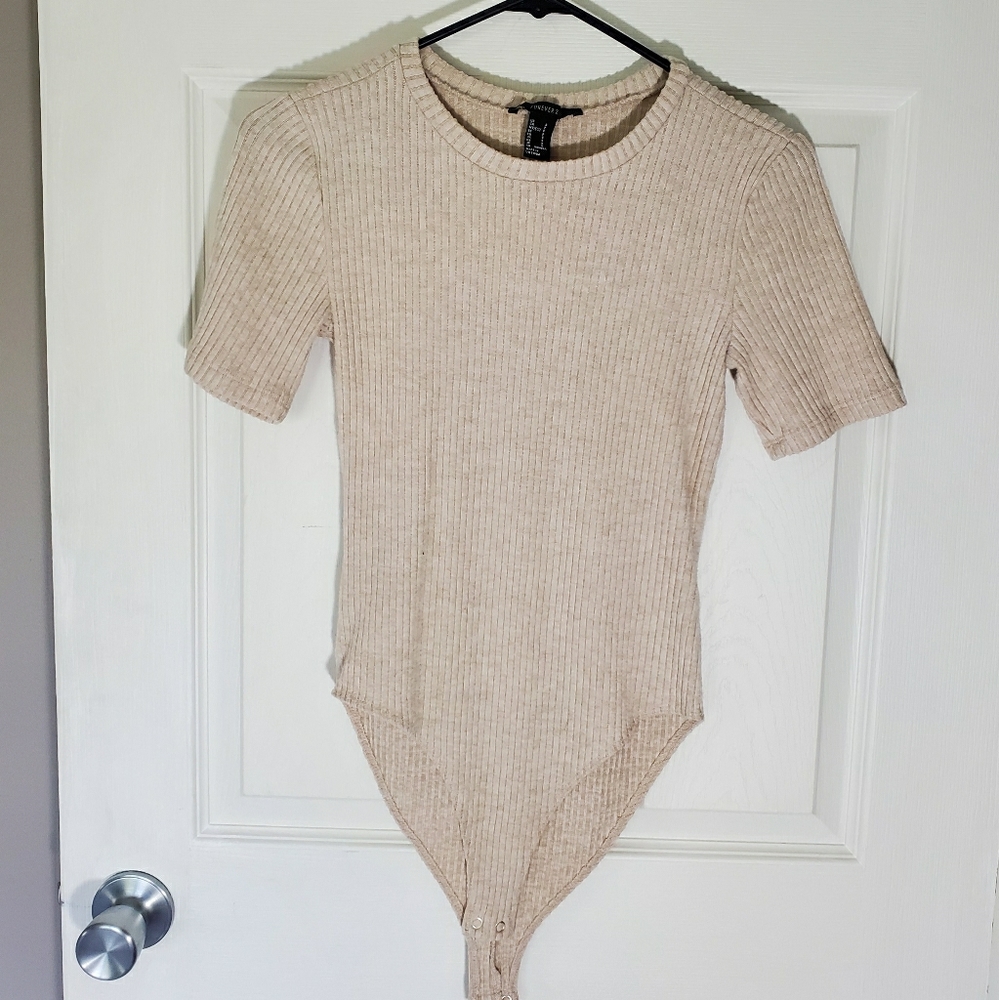 🍉 FOREVER21 Bodysuit